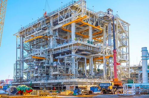 中企承建加拿大LNG工廠交付首個核心工藝模塊，工程建設穩(wěn)步推進